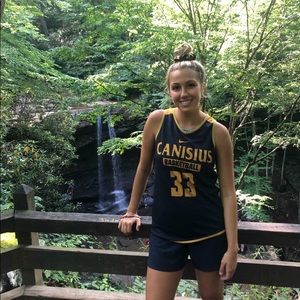 Meet your Posher, Shannon